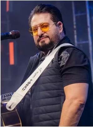 Marrone sofre queda durante show em Goiânia e passa por cirurgia; cantor está em recuperação