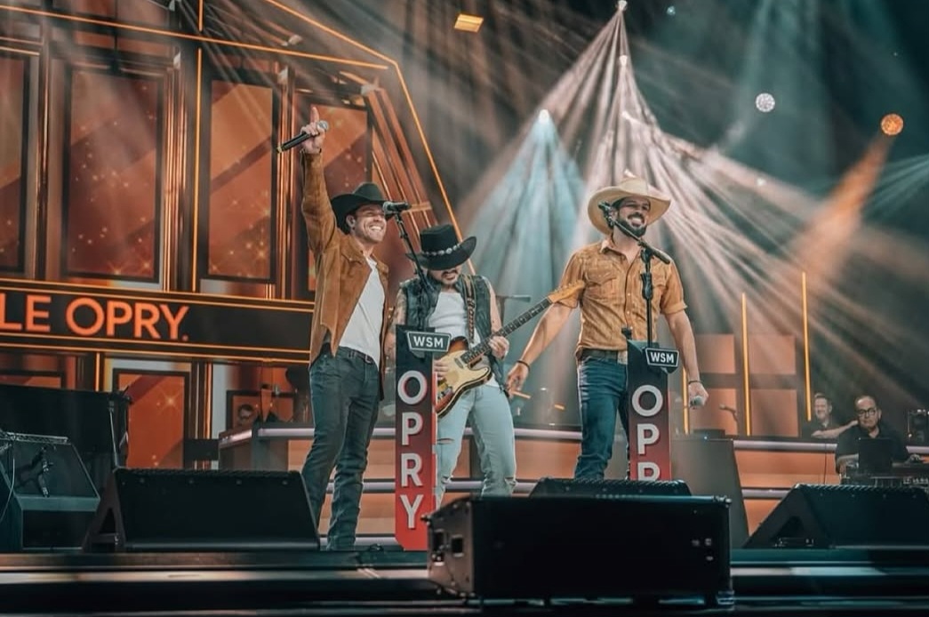 Fernando & Sorocaba fazem história no Grand Ole Opry e elevam o sertanejo brasileiro ao cenário mundial