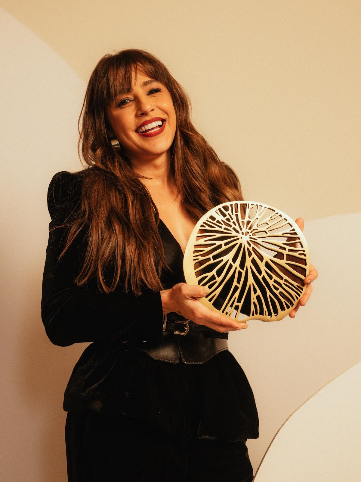 Lauana Prado vence “Melhor Lançamento Sertanejo” no Prêmio BTG Pactual da Música Brasileira com “Transcende – Ao Vivo no Ibirapuera”